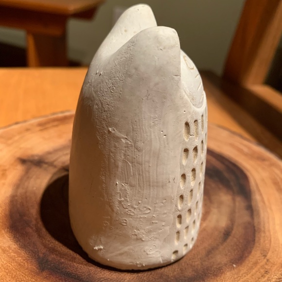 Cement Cat Decor - Picture 4 of 6